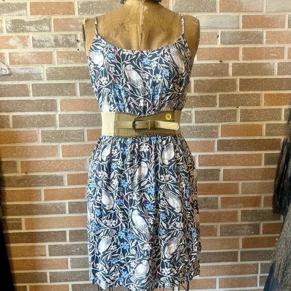 Dress - Picture 3 of 9